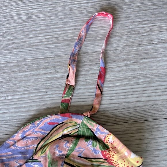 LF tropical print crop top size XS NWT - Picture 8 of 16